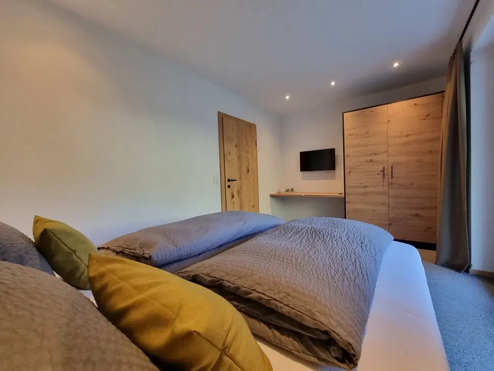 Leo See in See With 7 Bedrooms and 6 Bathrooms