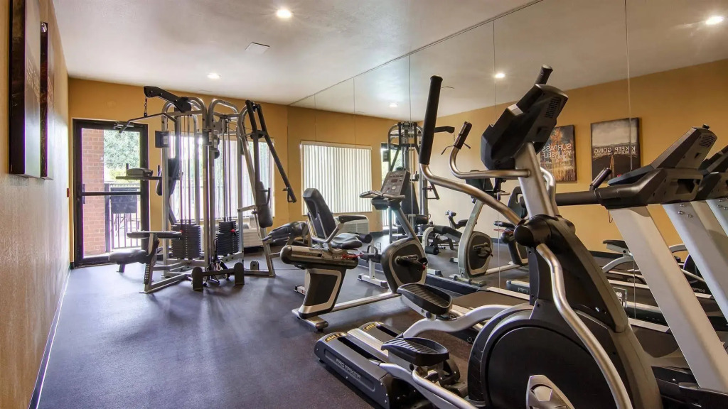 Best Western Plus DFW Airport Suites