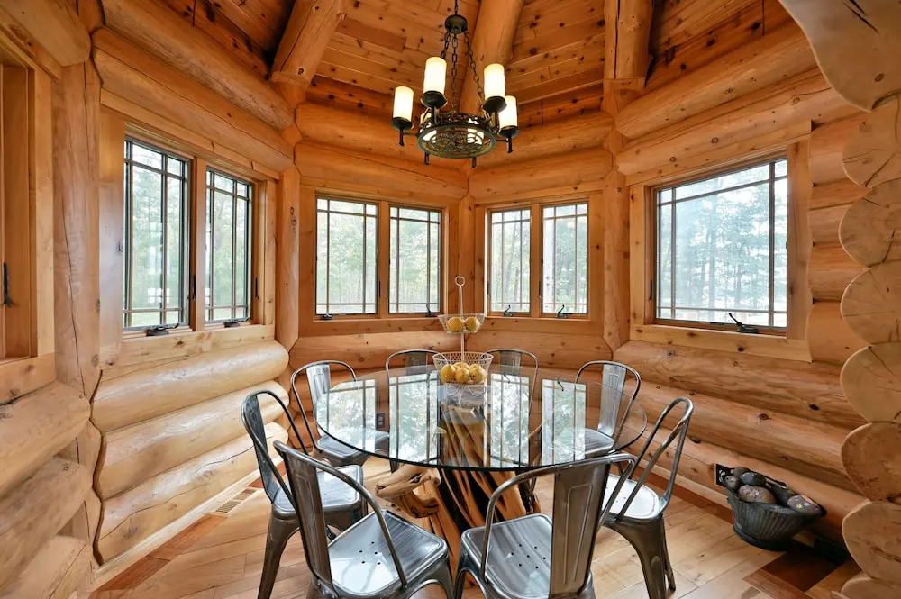 Osprey Lake Cabin 4 Bedroom Home by RedAwning