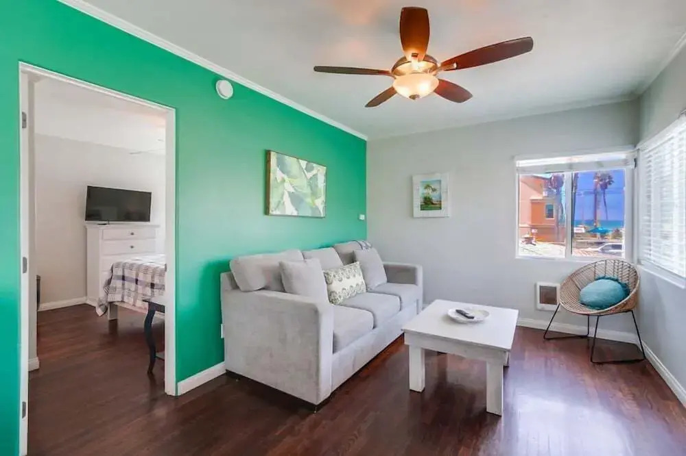 Manhattan Shores 1B