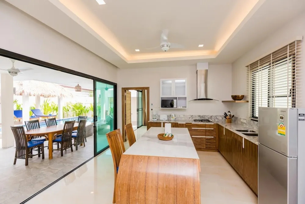 Blue Bird Villa