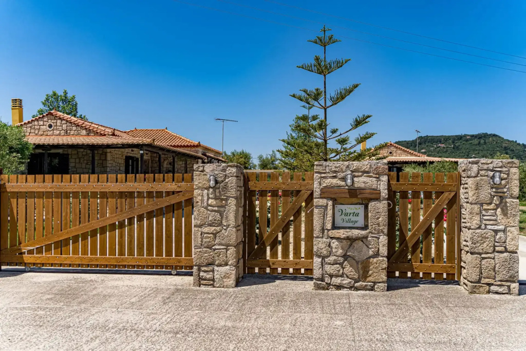 Varta Village - Elea House