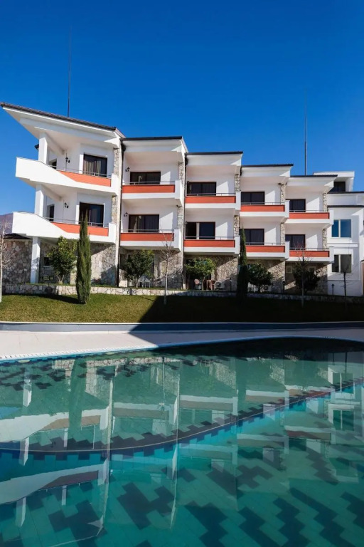 Chateau Linza Resort