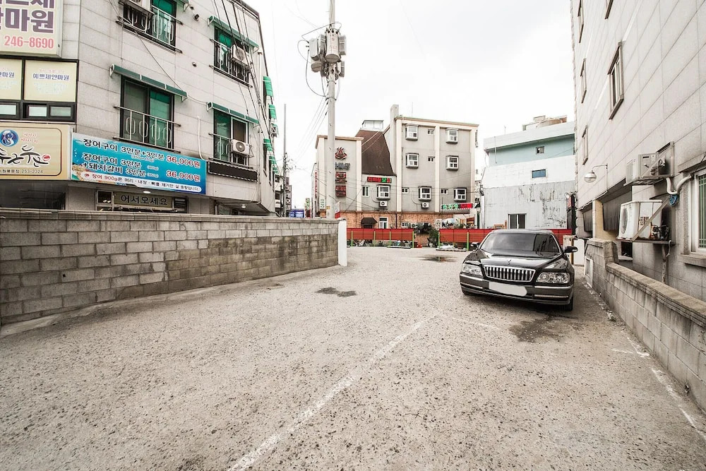 Suwon (Yeonghwadong) Herb Motel