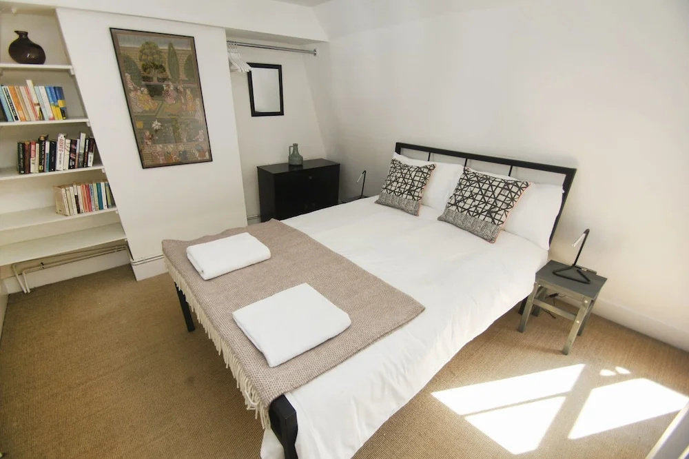 Marine Gardens - Central - by Brighton Holiday Lets