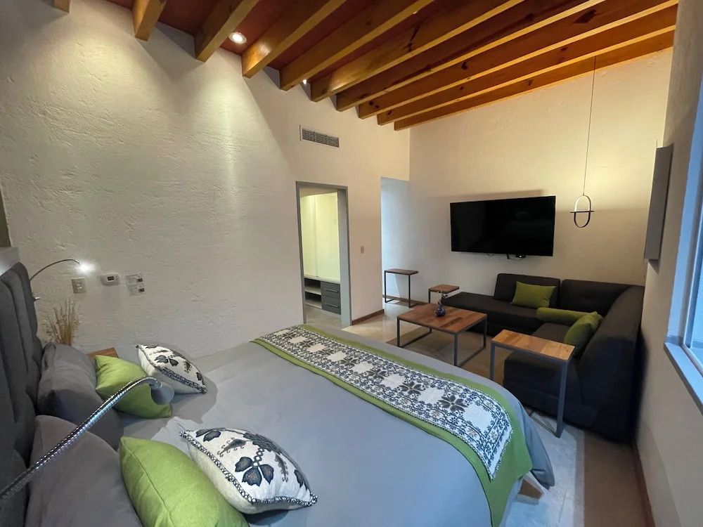 ANUIES Valle de Bravo HOTEL y CONVENCIONES