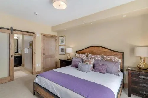 Edgemont 2602 - Luxury Ski-in Ski-out Condo
