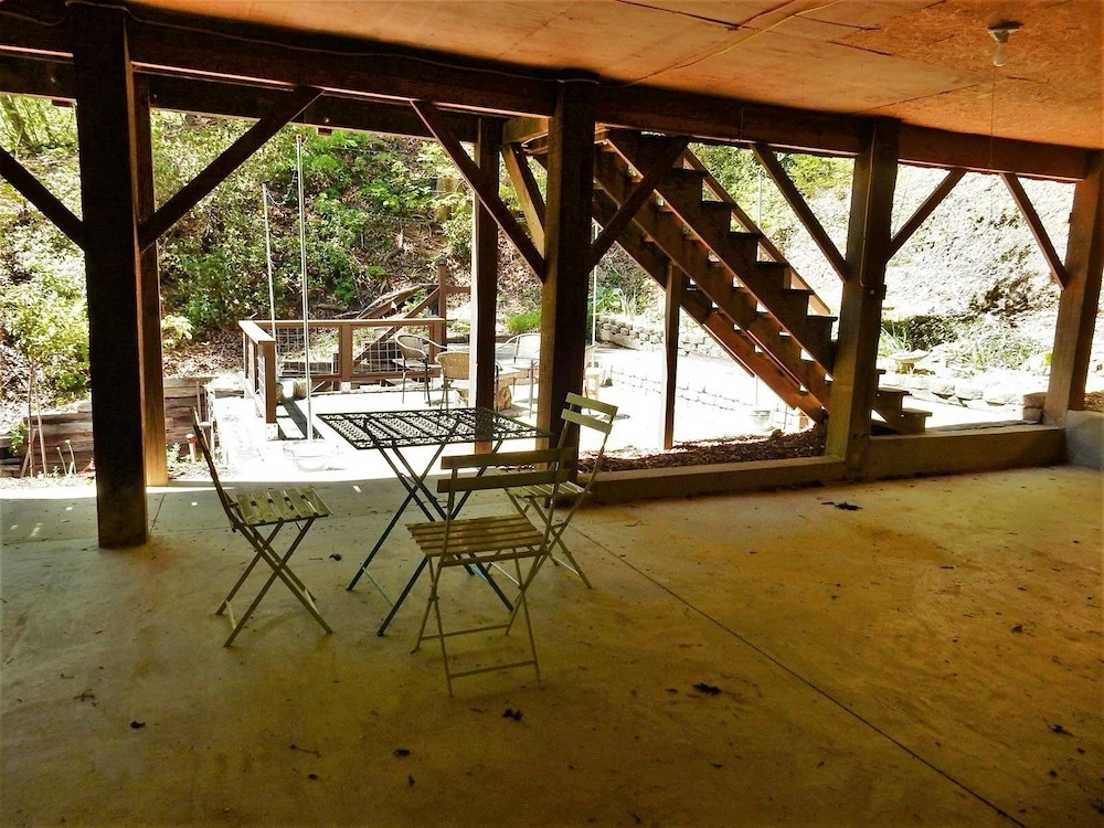 Chimney Bluff Cottage
