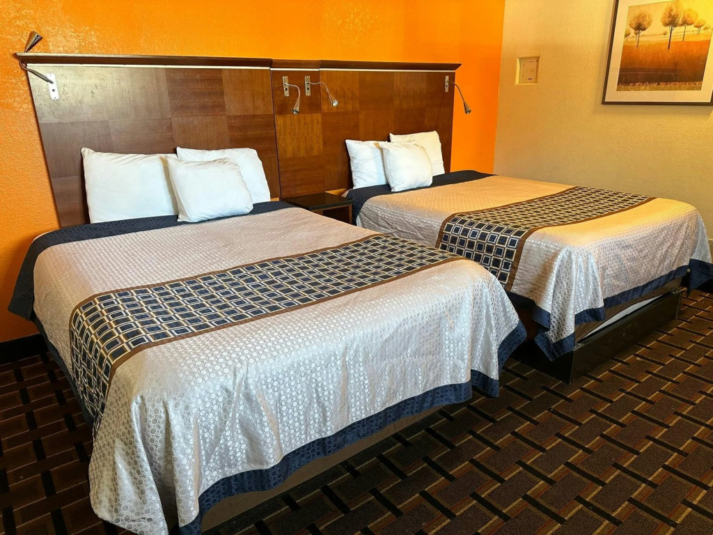 SureStay Hotel by Best Western Lincoln