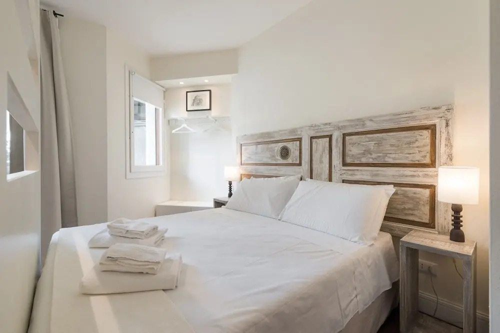 Suite & Room