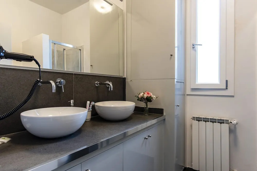 Apollonia Apartment