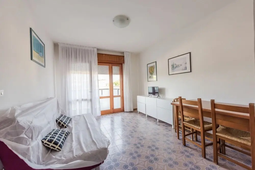 Nice Apartment With Balcony and View