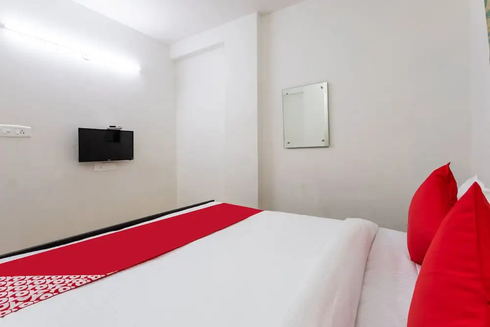 OYO 36109 Hotel