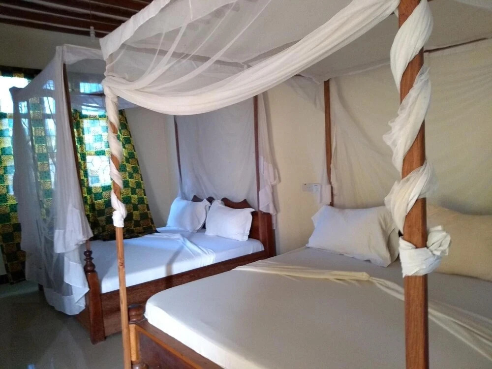 Mnana Beach Bungalows