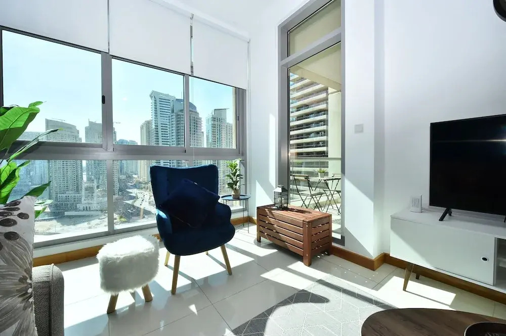 BBL - Stylish 1BR with balcony in Marina