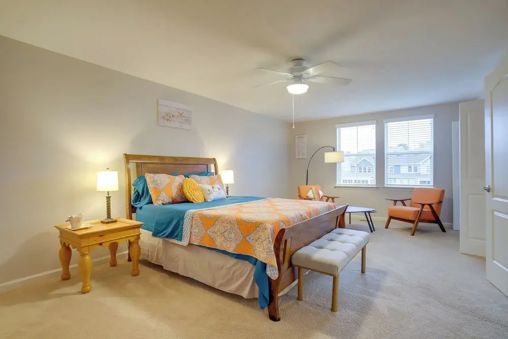 Shuttle to Beach: Millville Townhome w/ Porch