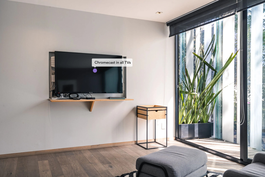 Casai Luxury Designer Apt in the Best Location