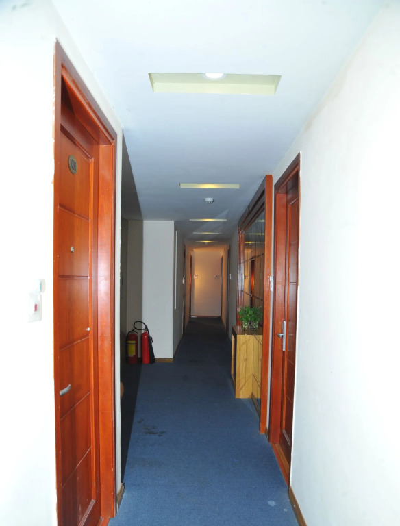Queen Central Hotel - Ben Thanh Market