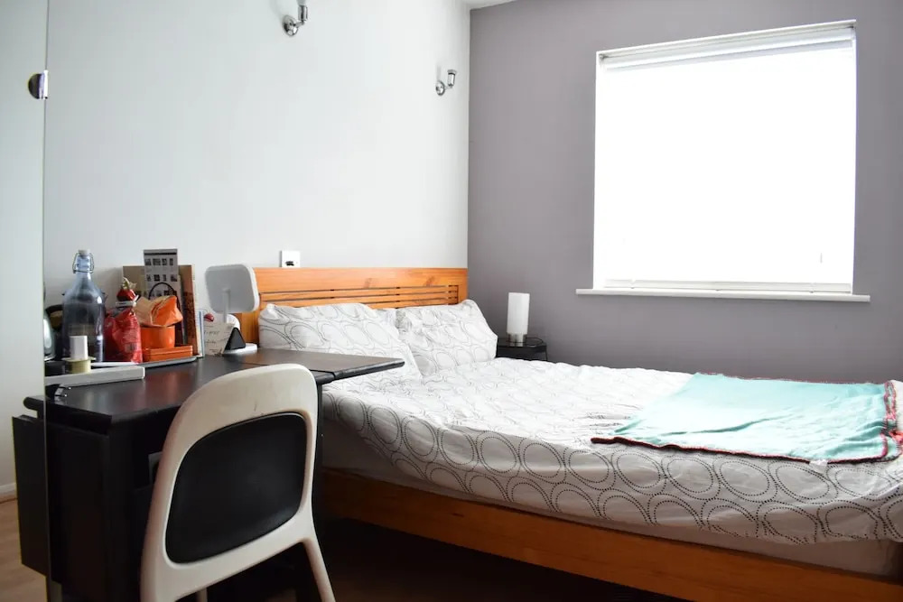Cosy 2 Bedroom Flat Overlooking Canal in Hackney
