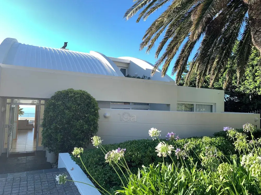 Bay Reflections Camps Bay Luxury Serviced Apartments
