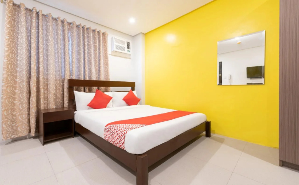 OYO 121 Nakpil Hotel