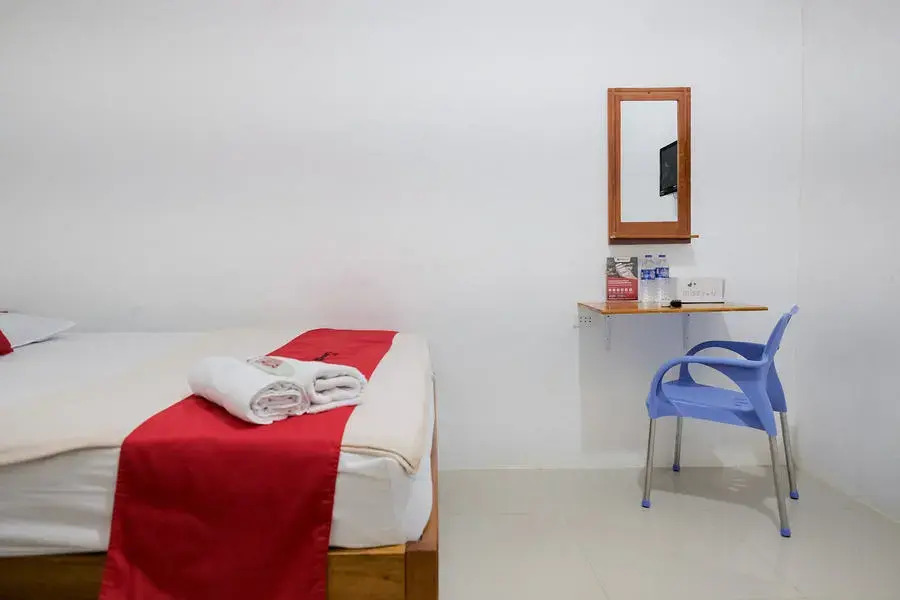 RedDoorz Plus near Universitas Saburai Lampung