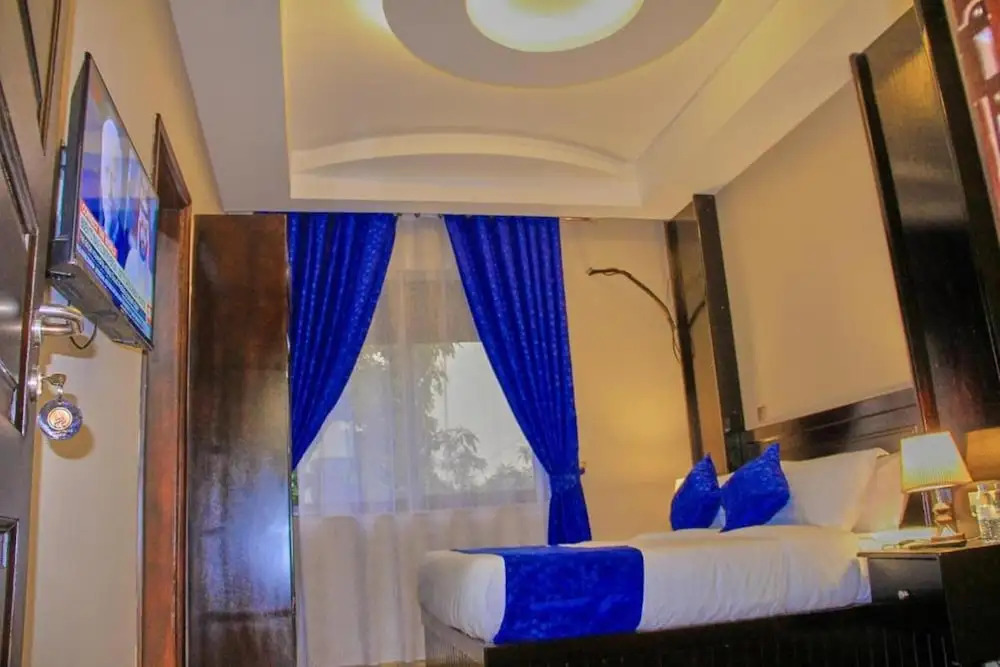 Golden Castle Hotel