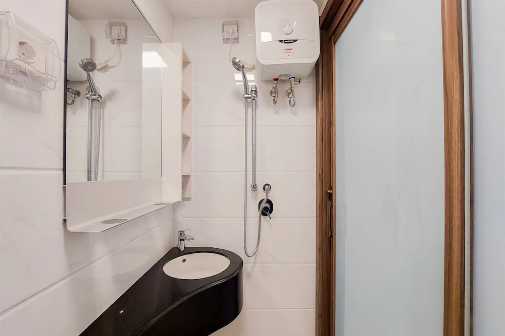 High Floor And Simply Look Studio At Sky House Bsd Apartment
