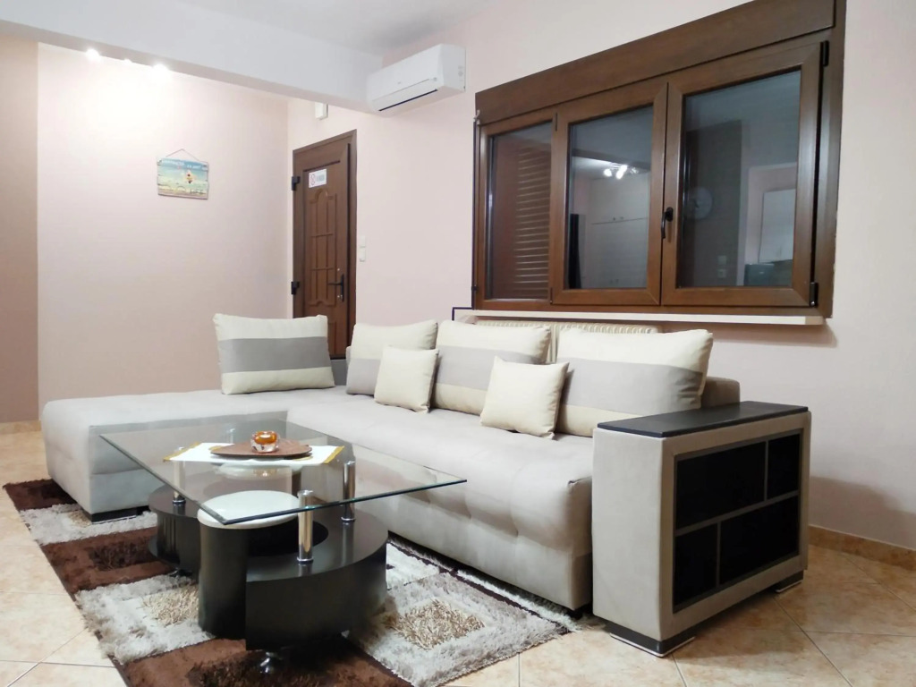 Luxurious private appartment with garden and view!