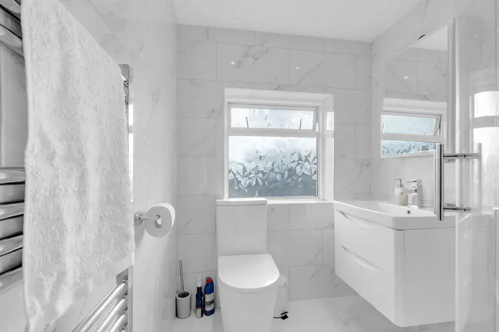 4 Bed - Sleeps 8 - Free Parking - Garden