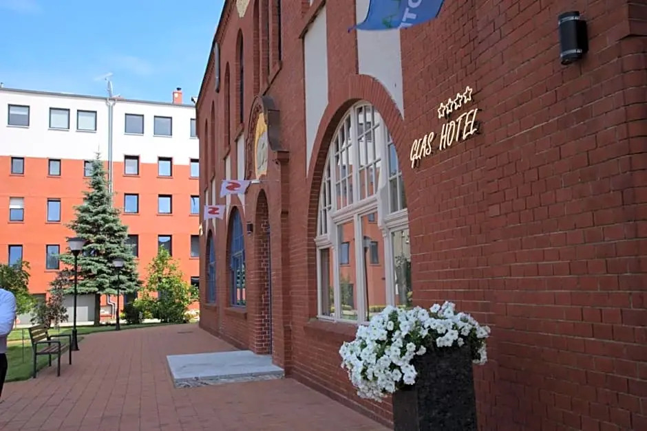 Glas-Hotel