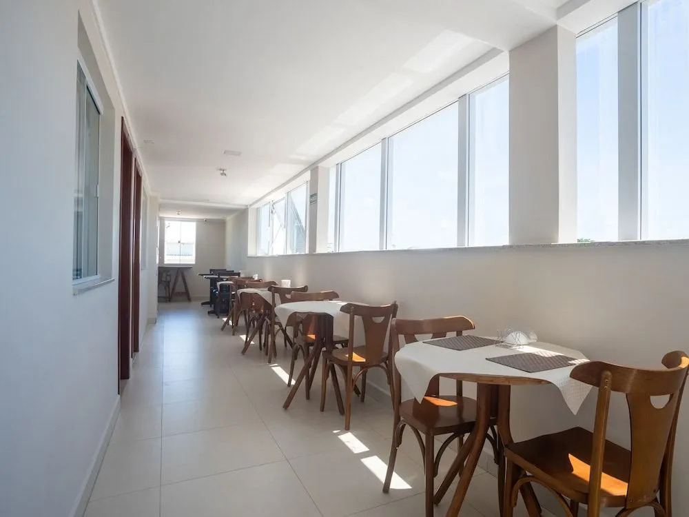 OYO Hotel Barra Do Riacho, Aracruz