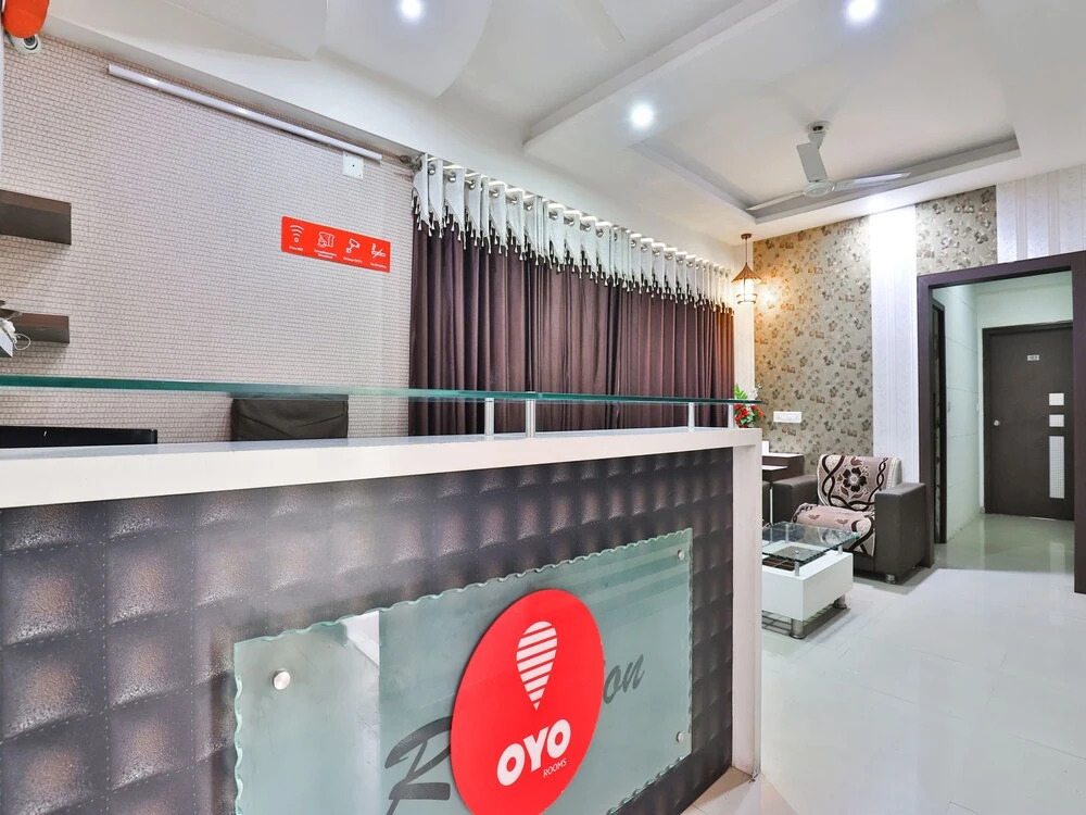 OYO 2656 Hotel Sunstar
