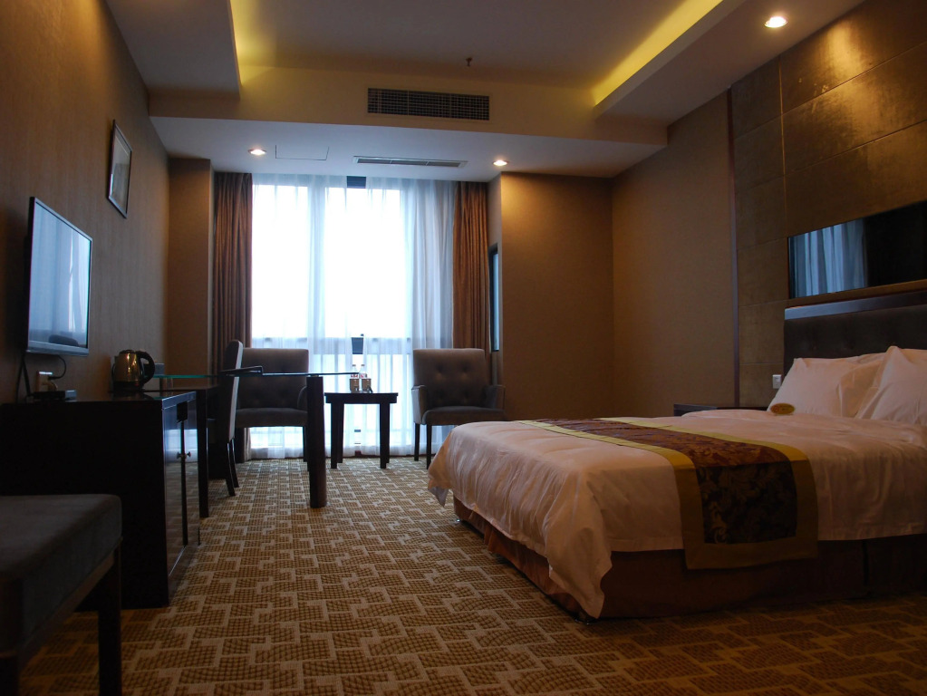 Esun Hotel