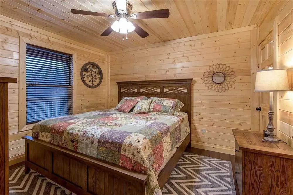 Emilys Hideaway - Four Bedroom Cabin