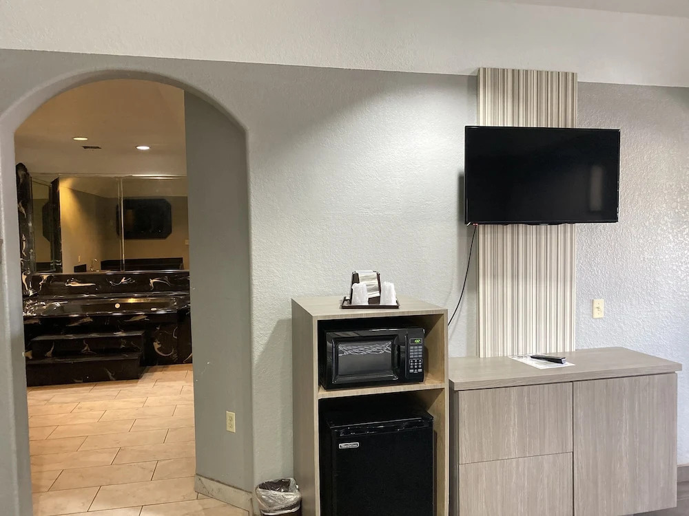 Island Suites