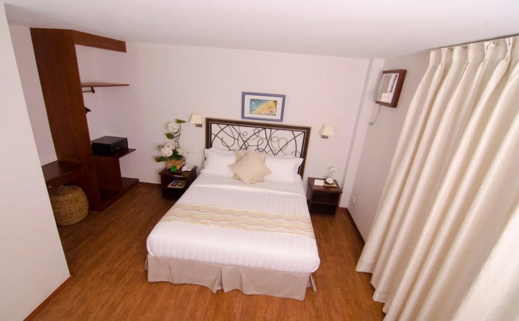 Cuna Mangodlong Paradise Beach Resort