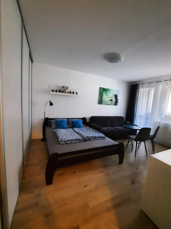 Apartment Klimka with balcony and free parking