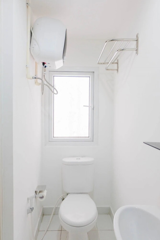 Studio Apartment with Twin Bed at Aeropolis Residence