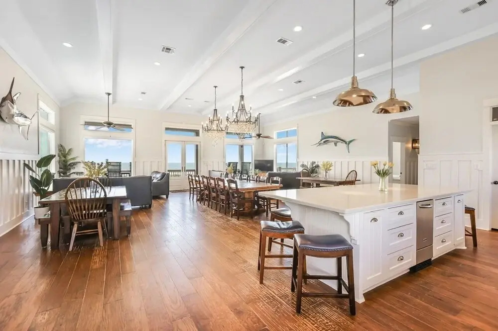 Sandy Orchid Lodge 8 Bedroom Home by RedAwning