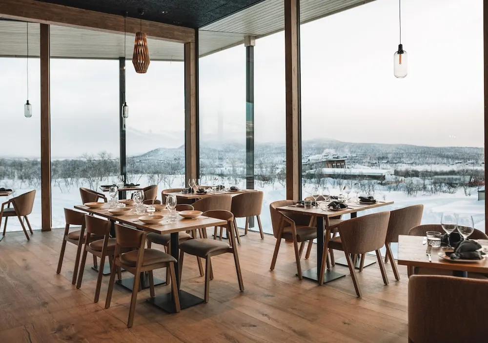 Santas Hotel Rakka