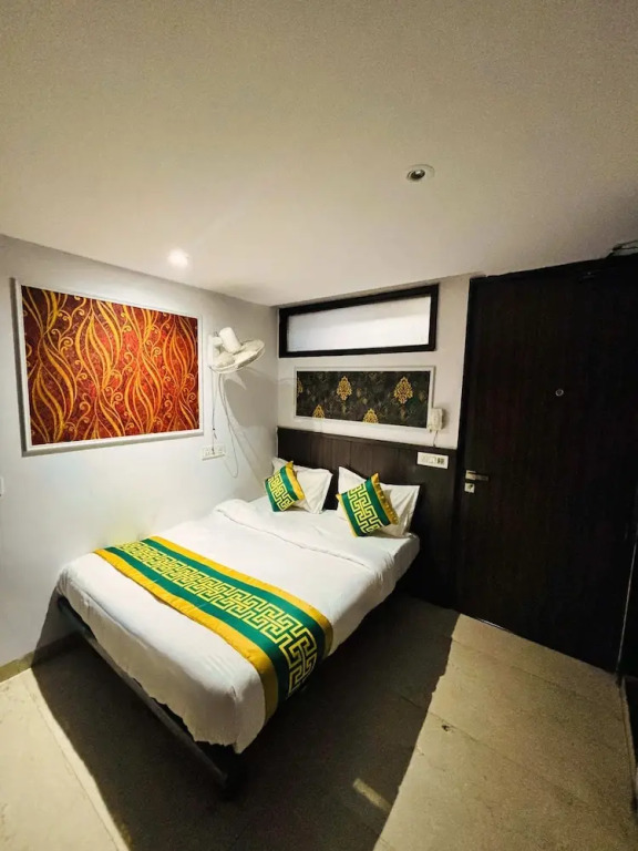The HomeAste Residence Rajouri Garden