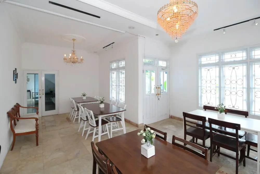 Airy Wenang Maleosan BW Lapian Enam 2 Manado
