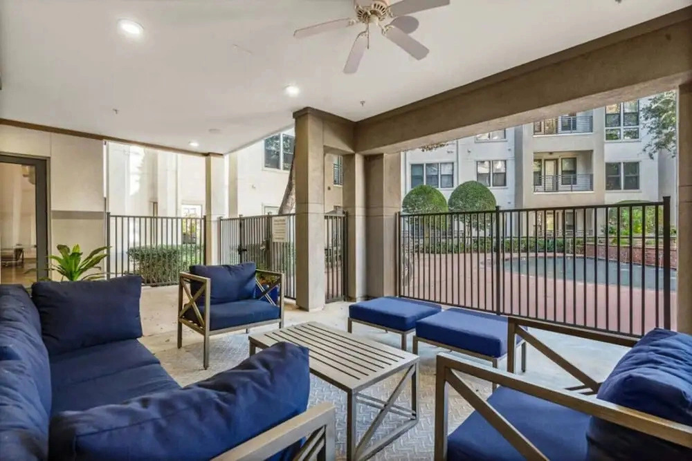 Apex Executive Apartments - Lake Carolyn TX