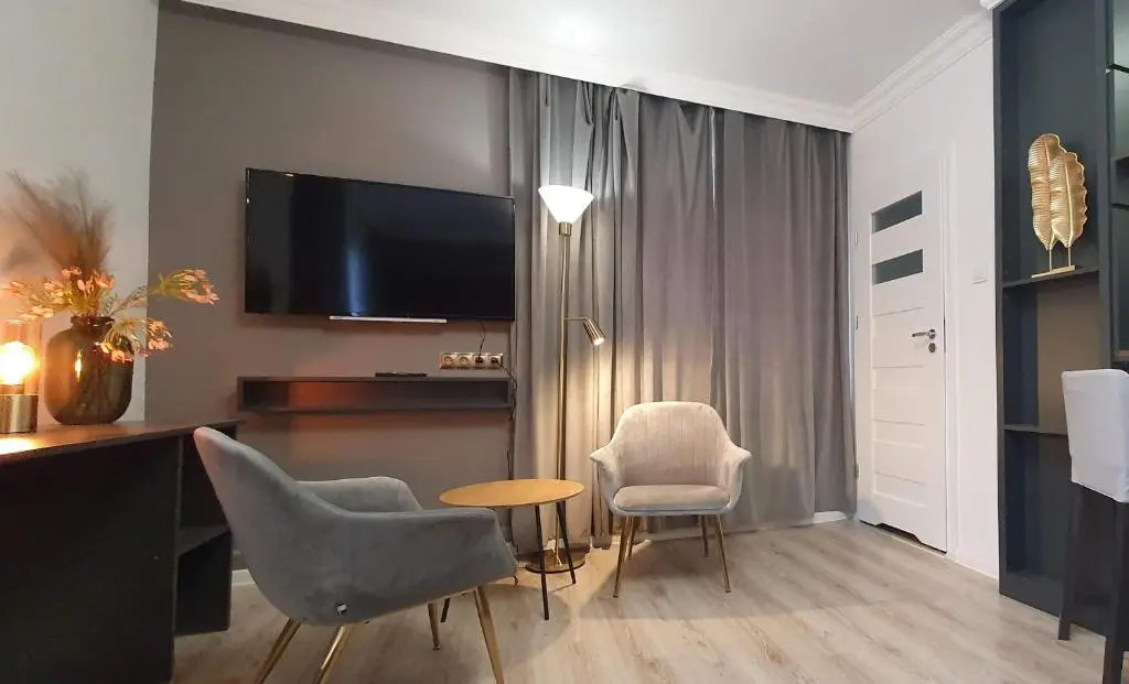 DK Premium przy Parku Centralnym