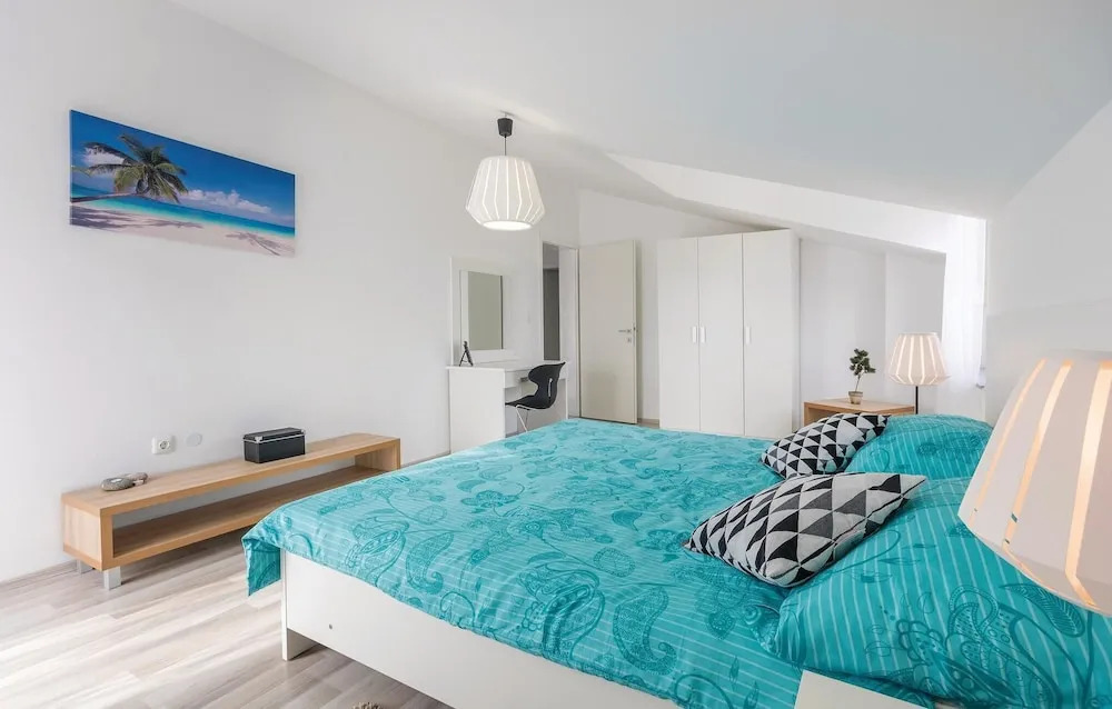 Amazing Home in Pula With Wifi and 4 Bedrooms