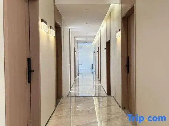 Meiyu Serviced Apartment (Zhongshan Park Subway Station)