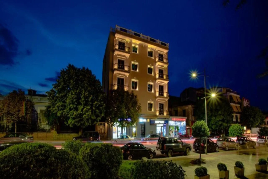 Christis Hotel Borova