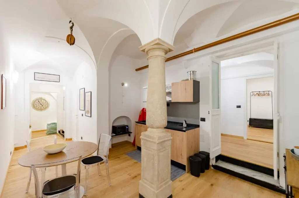 ALTIDO Cute flat near the Aquarium