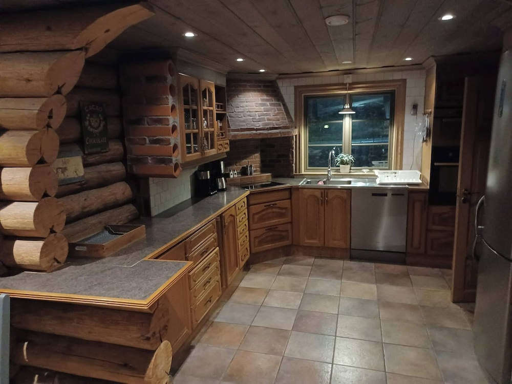 Dalpilen a Great Timber Lodge Middle and Loft Floors